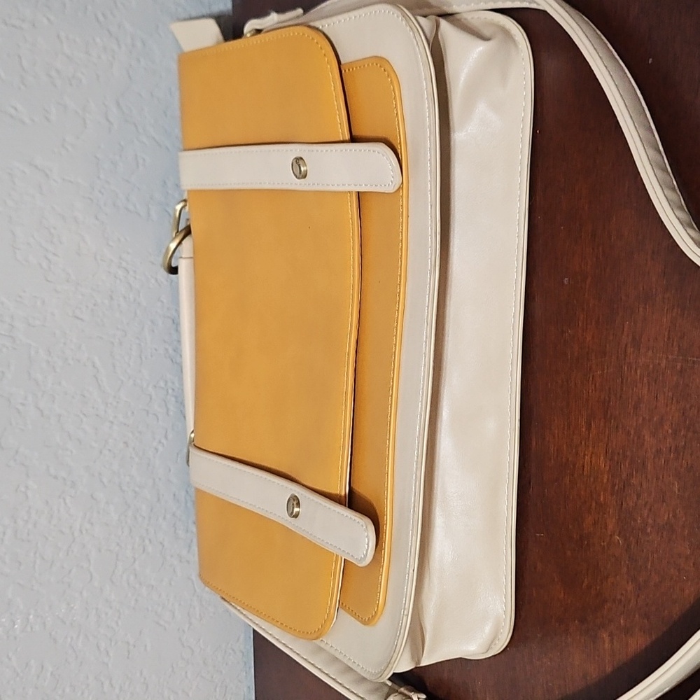 Ecosusi Messenger Bag - Picture 6 of 6